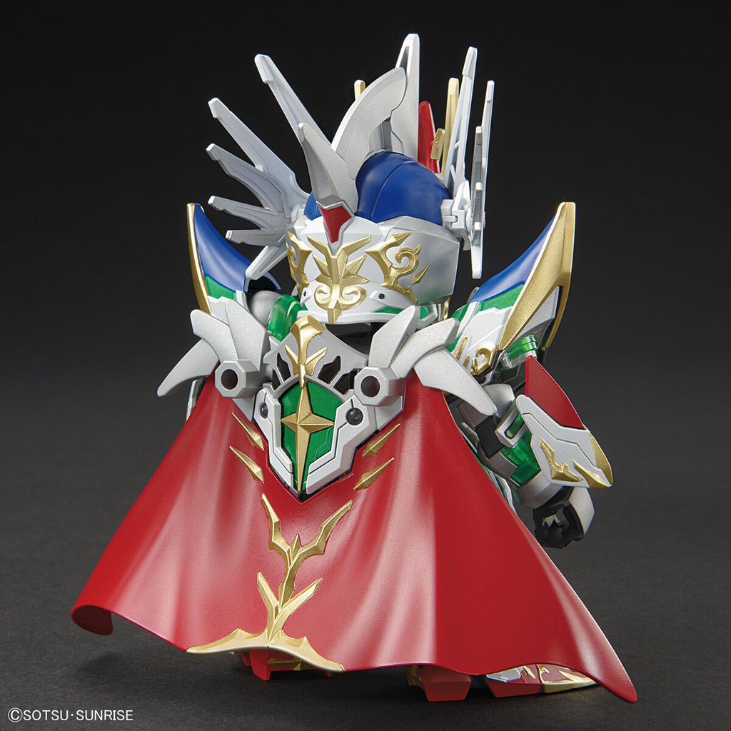Mô hình lắp ráp SDW HEROES KNIGHT STRIKE GUNDAM Bandai 4573102621740