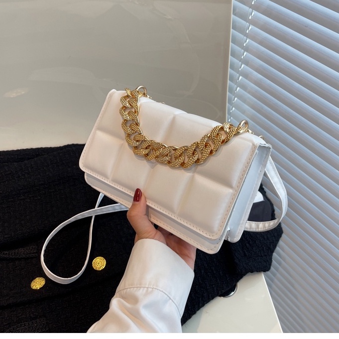 Túi Đeo Vai Hình Vuông Cỡ Nhỏ Phối Dây Đeo Sợi Xích Thời Trang 2022 Mới Cho Nữ