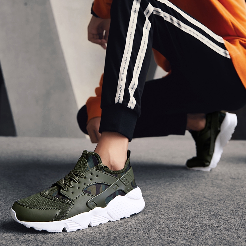 Giày chạy bộ thể thao trọng lượng nhẹ thời trang thoáng khí kích thước lớn 38-47 cho nam
