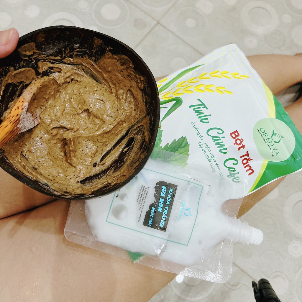 Khóa trắng sữa non ngọc trai 160GR - Kem body dưỡng thể giúp dưỡng da trắng sáng