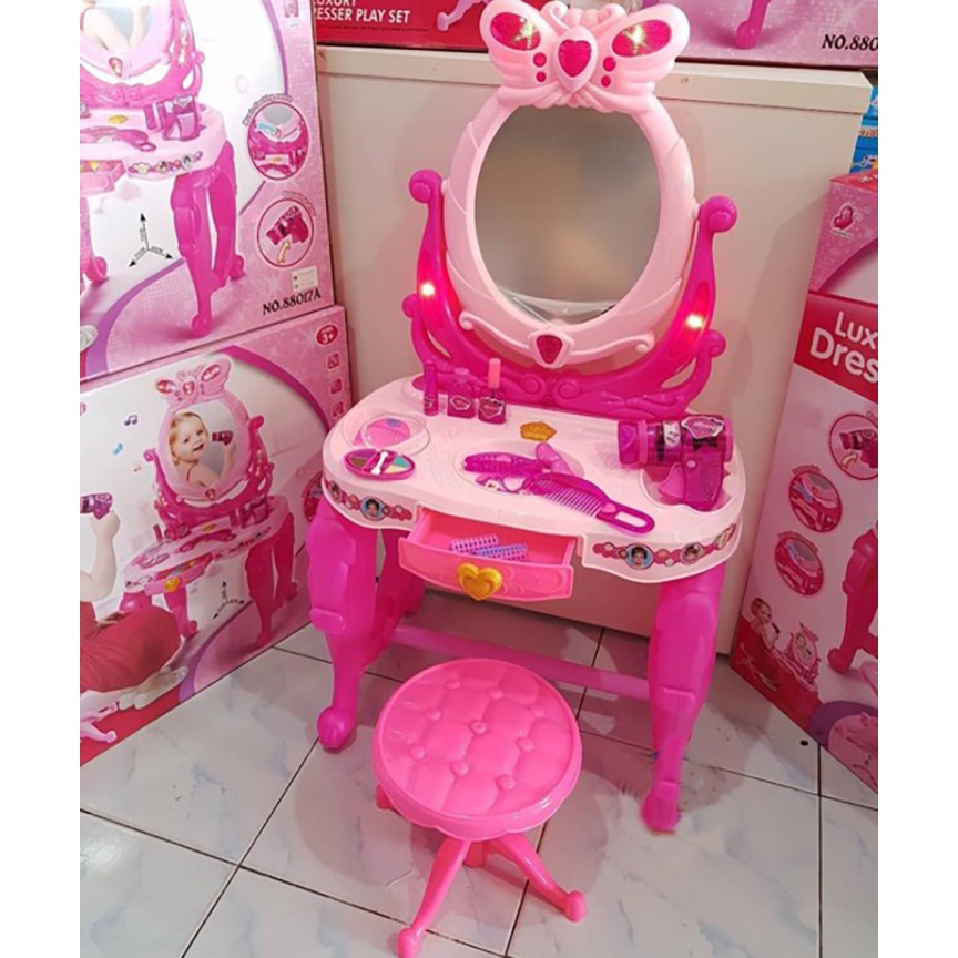 Bộ trò chơi mô hình bàn trang điểm kèm ghế ngồi dùng pin phát sáng có nhạc dành cho bé gái trên 3 tuổi