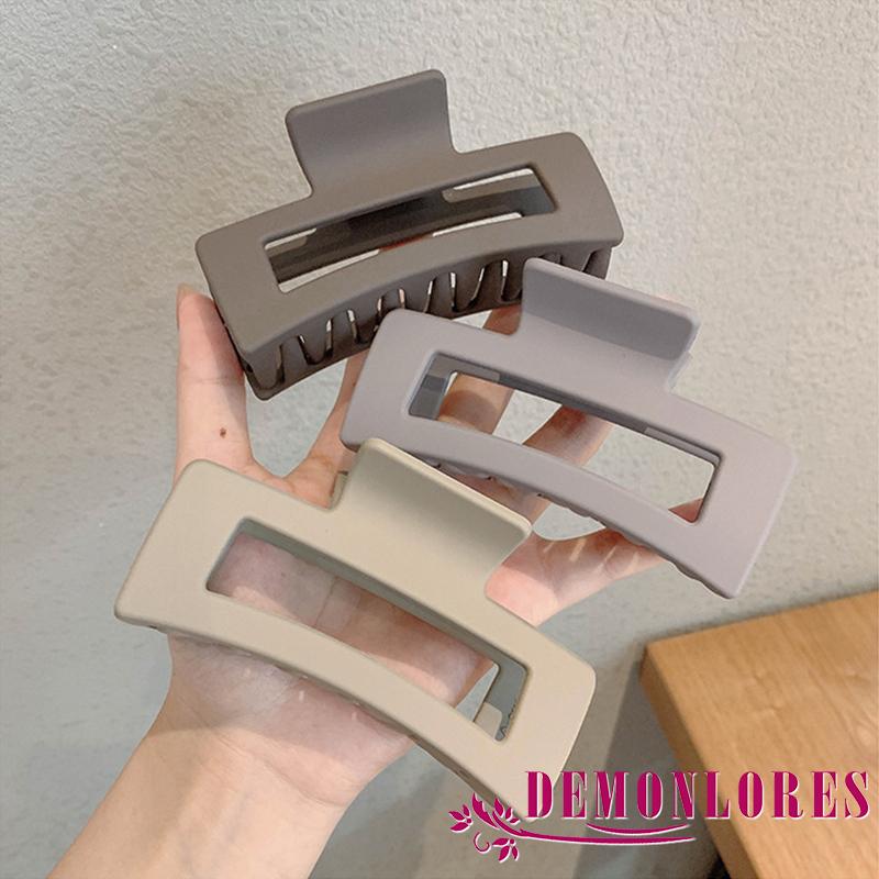 Kẹp tóc thời trang đơn giản cho nữ