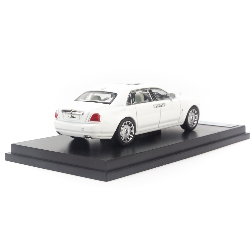 Mô hình xe Rolls Royce Ghost EWB 1:64 Dealer