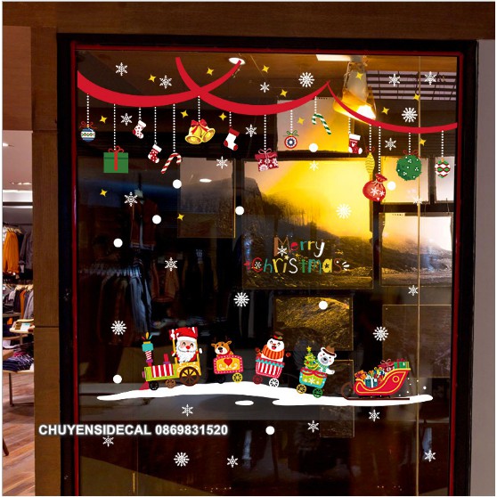 Decal trang trí tường Noel - Rèm đỏ và Đoàn Tàu Noel đáng yêu