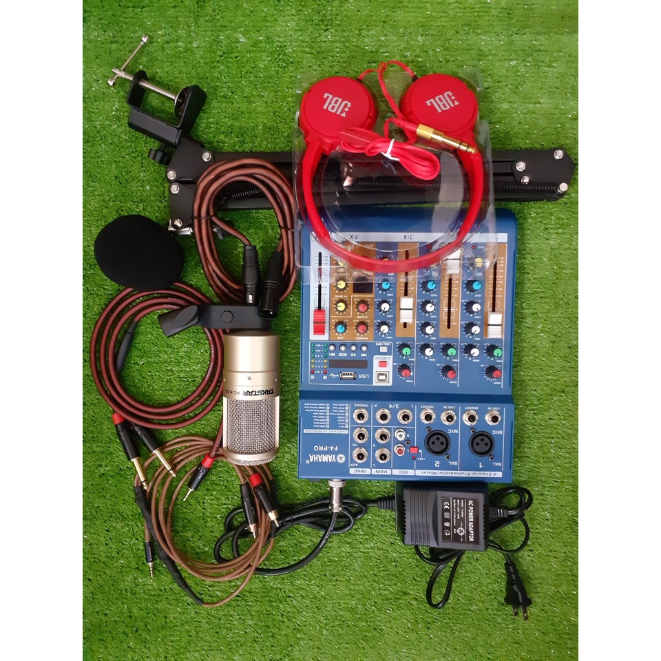 Bộ Mixer karaoke Live Stream Yamaha F4PRO với micro TAKSTAR PC K200.
