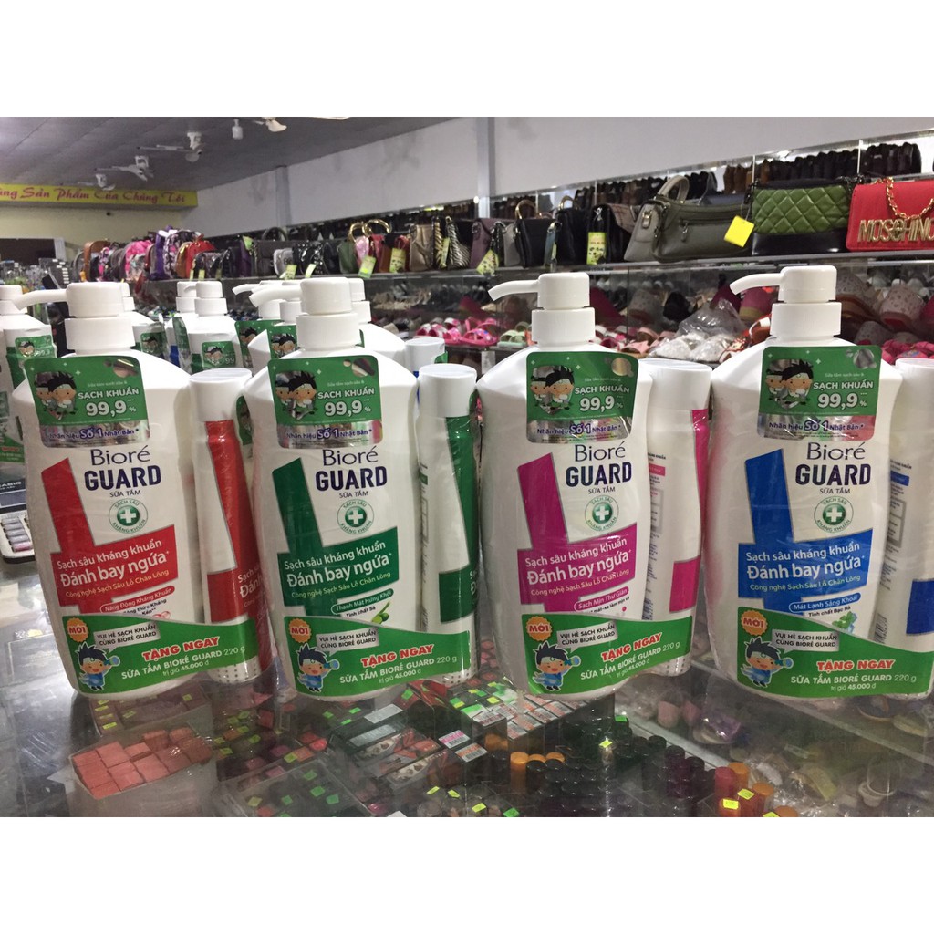 Sữa tắm biore 800g kháng khuẩn