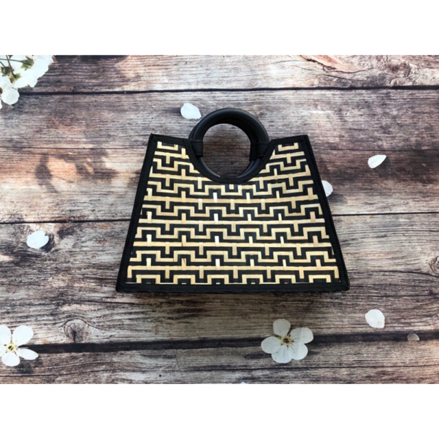 Túi cói túi tre thổ cẩm
