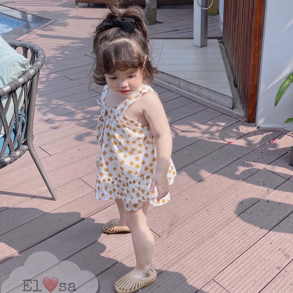 Bộ Đũi Cổ Yếm Hoa Nhí Cho Bé Gái