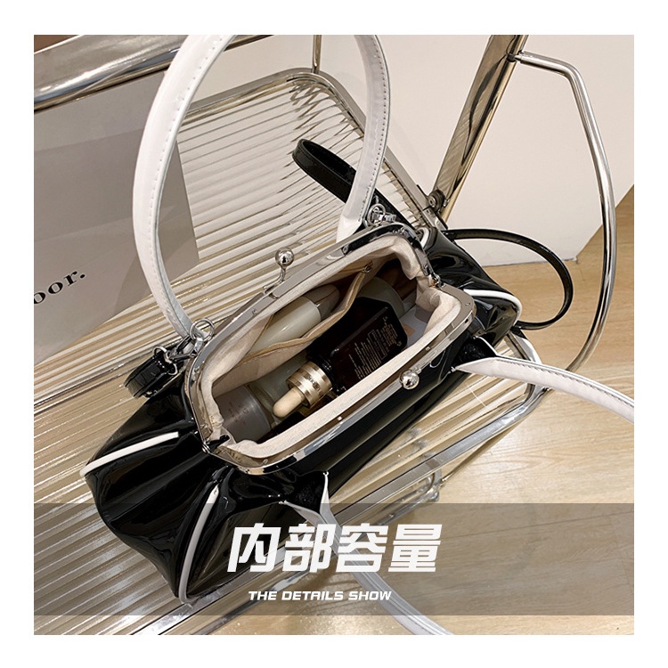 Túi Đeo Chéo Da Bóng Thời Trang Mới