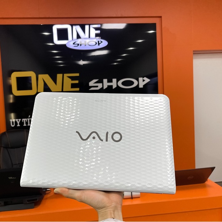 [ HÀNG SƯU TẦM ] Sony Vaio EG Core i7 2640M/ Ram 8Gb/ SSD 256Gb/ vỏ vân kim cương trắng ngọc trai .