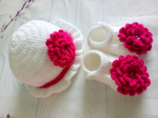 SET NÓN VÀ GIÀY LEN BÉ GÁI