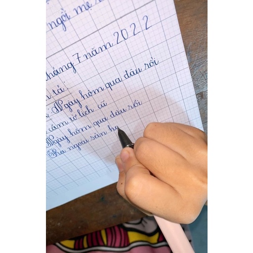 Bút luyện chữ cho bé lớp 1-5, ngòi mài trơn, bút Kim Ngọc No2M