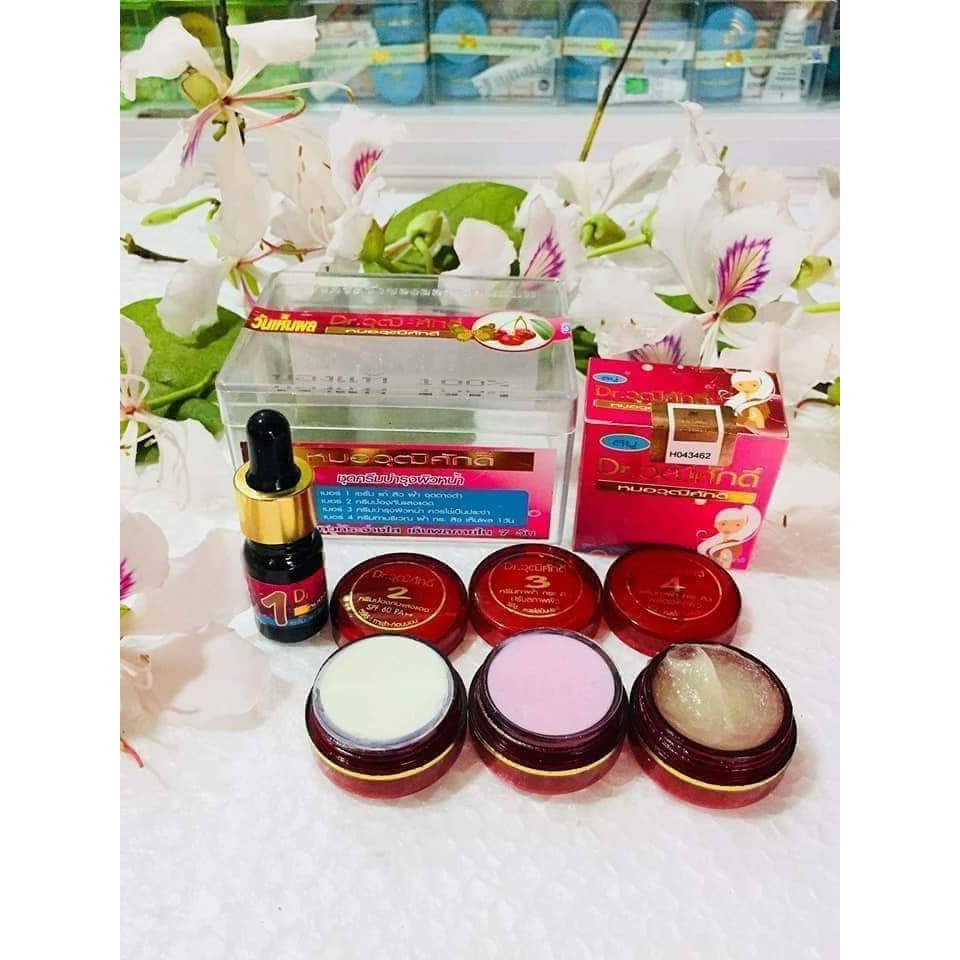 BỘ KEM DƯỠNG THÁI LAN MÀU ĐỎ