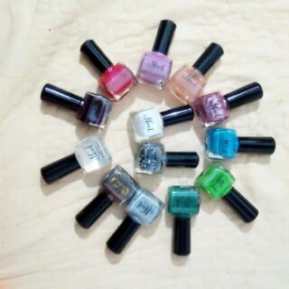 2 lọ sơn nail lì