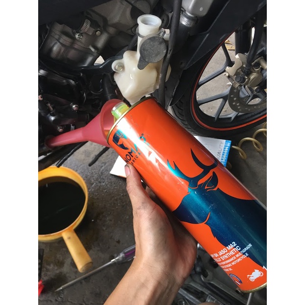 Nhớt Nomad Super 4T 10W40 Lon1L1-Chai1L3 có chiết lẻ cho xe số côn tay hàng chính hãng, giá rẻ, nhớt tổng hợp toàn phần