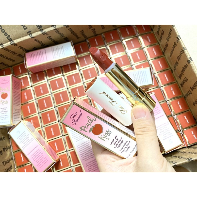 Son Too Faced Peach Kiss Lipstick màu Chill Pill