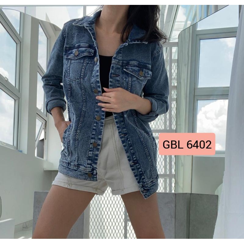 Áo Khoác Denim Màu Xanh Đậm Phong Cách Cá Tính