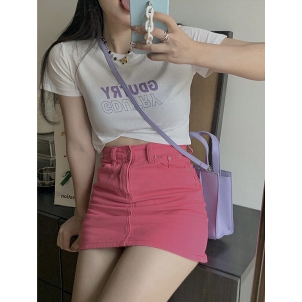 Áo Thun Croptop Tay Ngắn Cổ Tròn In Chữ Hoạ Tiết Dáng Ôm Body Phong Cách Năng Động Xinh Xắn