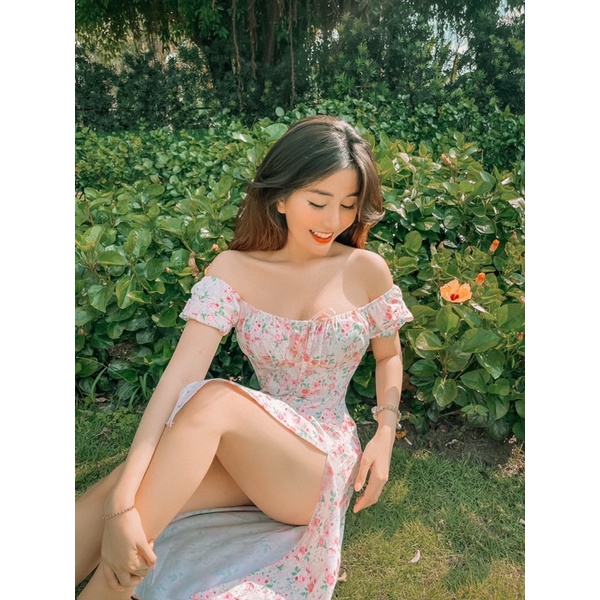 Đầm Maxi Cổ Vuông Hoa Hồng