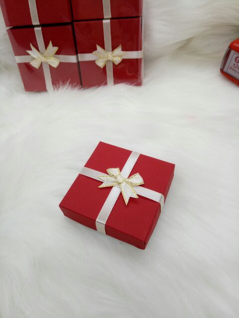 COMBO SỈ HỘP NƠ ĐỰNG VÒNG, LẮC TAY TRẺ EM