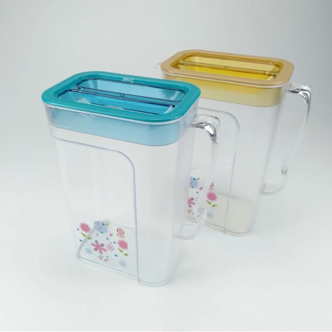 Ca Vuông 1,8 Lít,Ca Đựng Nước Nhựa Cứng Trong Có Nắp Đậy An Toàn