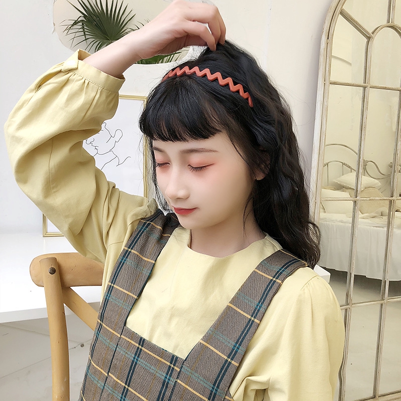 Cài tóc màu kẹo phong cách thời trang đơn giản