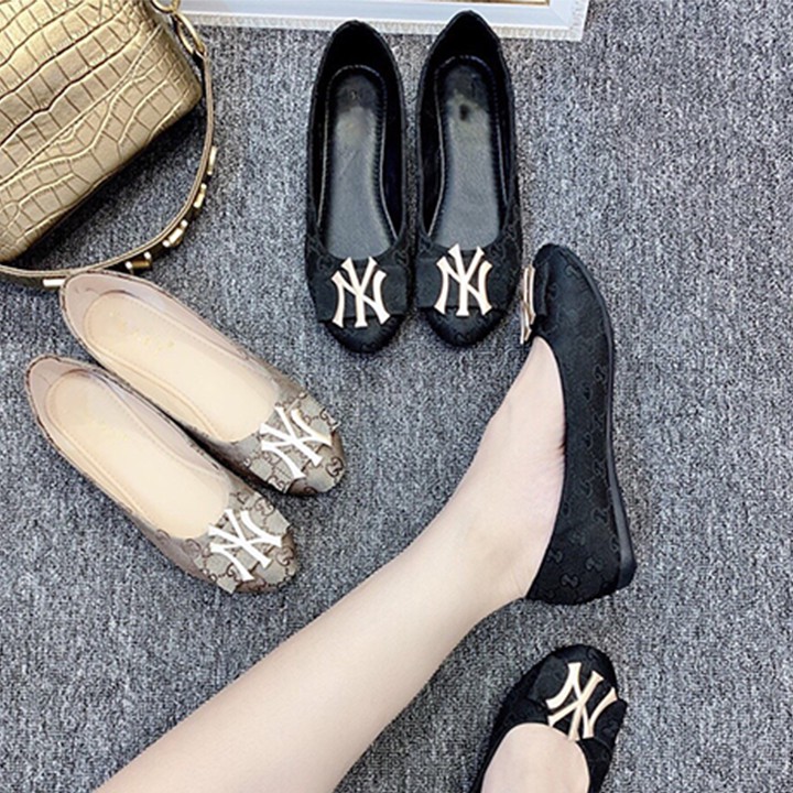 [Sale 50%] Giày bệt gắn chữ NY hot trend 2019 2 màu nâu và đen | BigBuy360 - bigbuy360.vn
