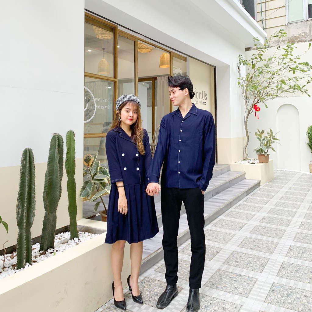 Set váy cổ vest xếp ly - áo nam xanh cúc trắng