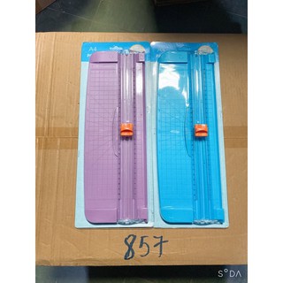 Bàn cắt giấy