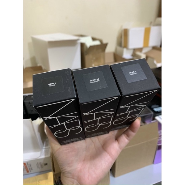 Kem nền Nars Soft Matte Complete Foundation 45ml - sẵn 4 tone