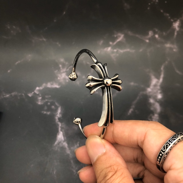 Vòng tay Chrome Hearts