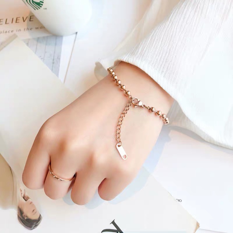 Vòng Tay Hạt Tròn Mạ Vàng Hồng Bằng Thép Không Gỉ Hình Cỏ Bốn Lá May Mắn