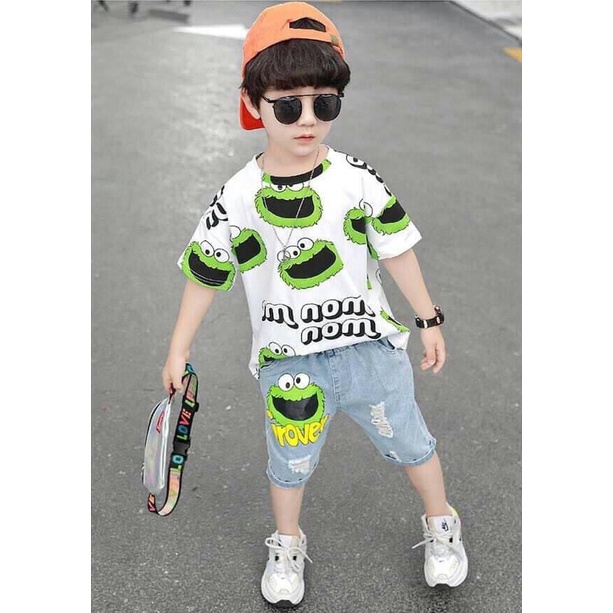 Bộ quần áo bé trai set áo phông thun cotton cộc tay và quần ngố jeans rách gấu GROVERS phong cách Hàn Quốc size 7-18 kg