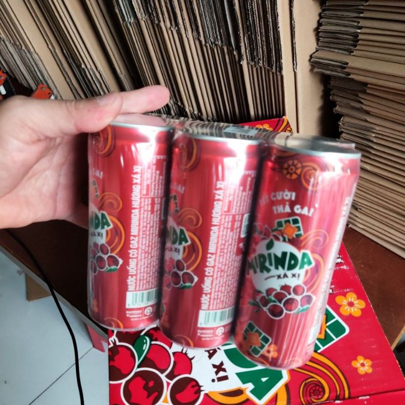 Mirinda hương Xá Xị thùng 24 lon × 320ml