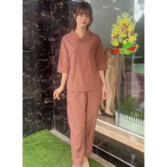 Đồ Lam Đi Chùa # Một Nút Trơn