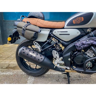 Ốp Để Chân Sau XSR155.