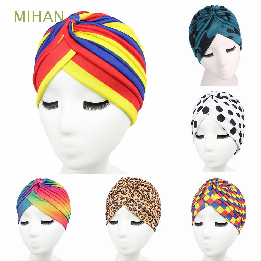 Khăn trùm đầu thiết kế đơn giản nổi bật cho nữ