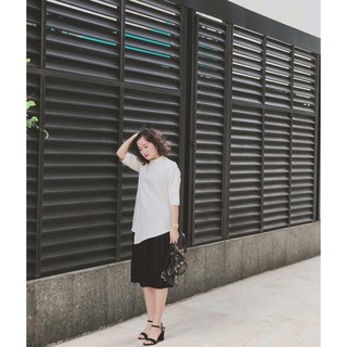 Áo phông nữ xẻ tà cách điệu