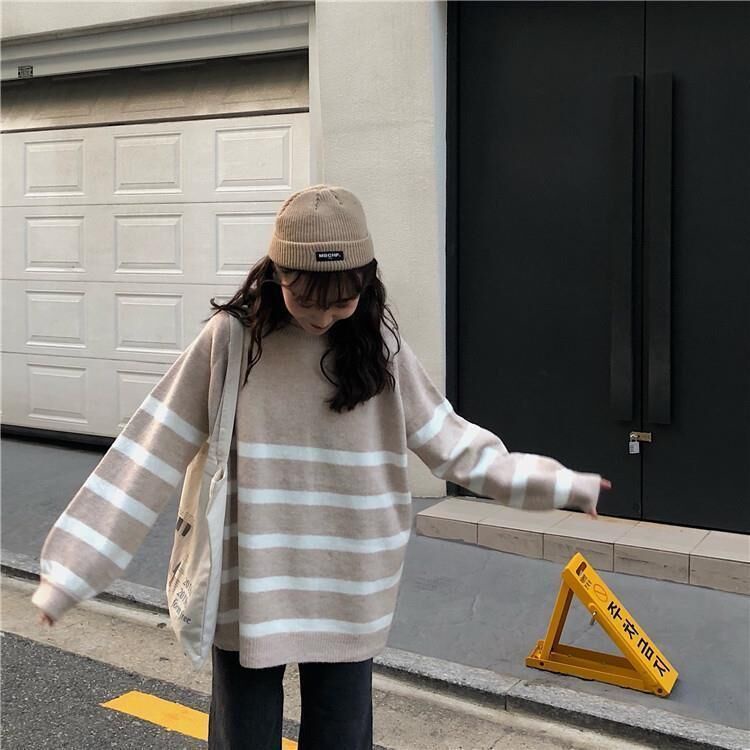 Áo len tay dài cổ chữ v họa tiết kẻ sọc trẻ trung