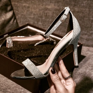 Giầy sandal cao gót hàng hiệu