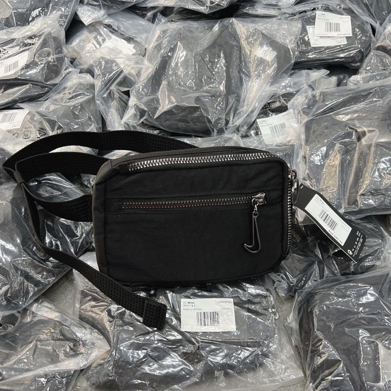 Túi Nike One Luxe Fanny Black Pack