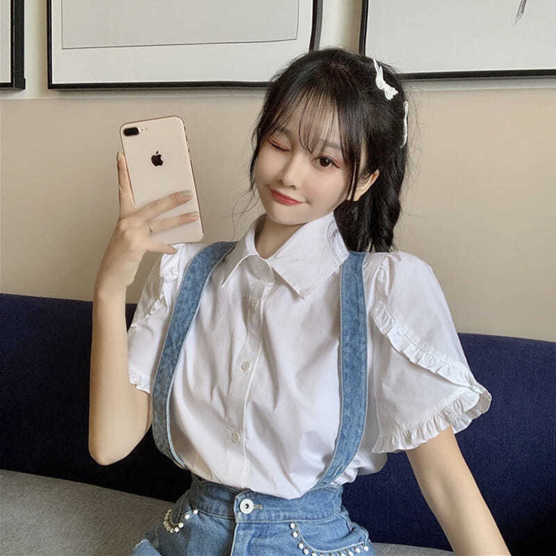 Áo sơ mi cho nữ màu trắng kiểu croptop có cổ tay bồng phong cách tiểu thư