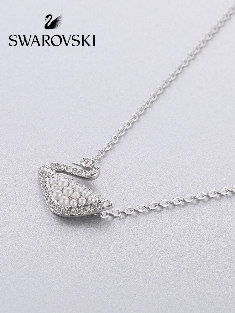 Dây chuyền Swarovskii CONIC SWAN hình thiên nga nhỏ đính pha lê thời trang sang trọng cho nữ