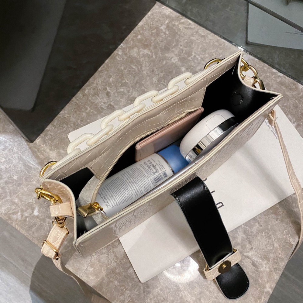 Túi xách nữ, túi đeo chéo sang trọng vân da cá sấu cao cấp phối xích trẻ trung TX25 - Túi xách Chip Xinh | BigBuy360 - bigbuy360.vn