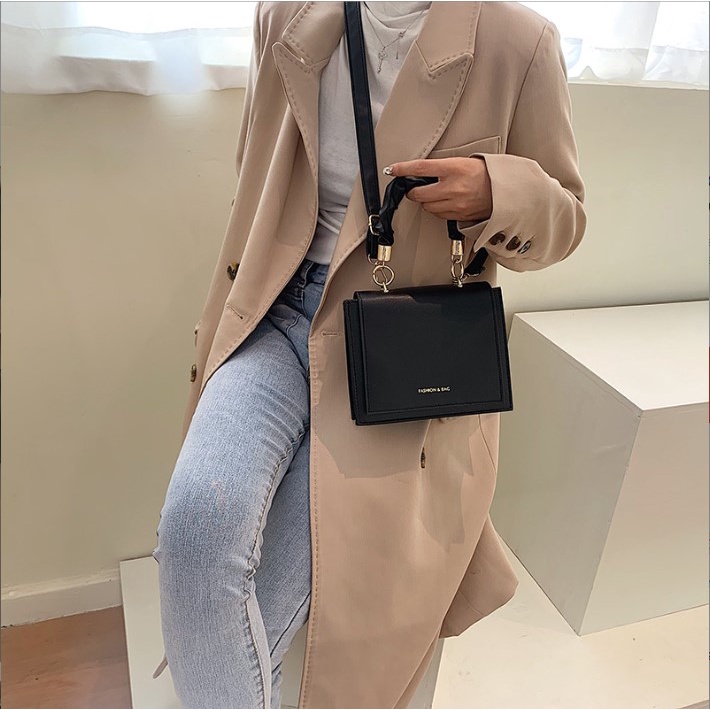 Túi xách nữ đeo chéo dáng vuông chất da mềm mịn phong cách Hàn Quốc Capucha T183