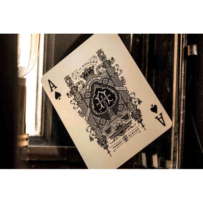 Bài ảo thuật : Hudson playing card