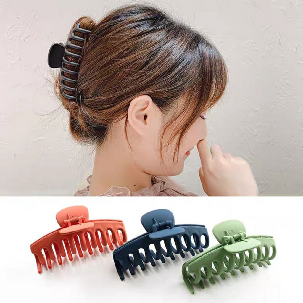 GẤP TÓC, BẤU TÓC ĐÚNG NHIỀU SÂU CHÂN MÀU NHÁM CHO BẠN GÁI- HẾT TÓC