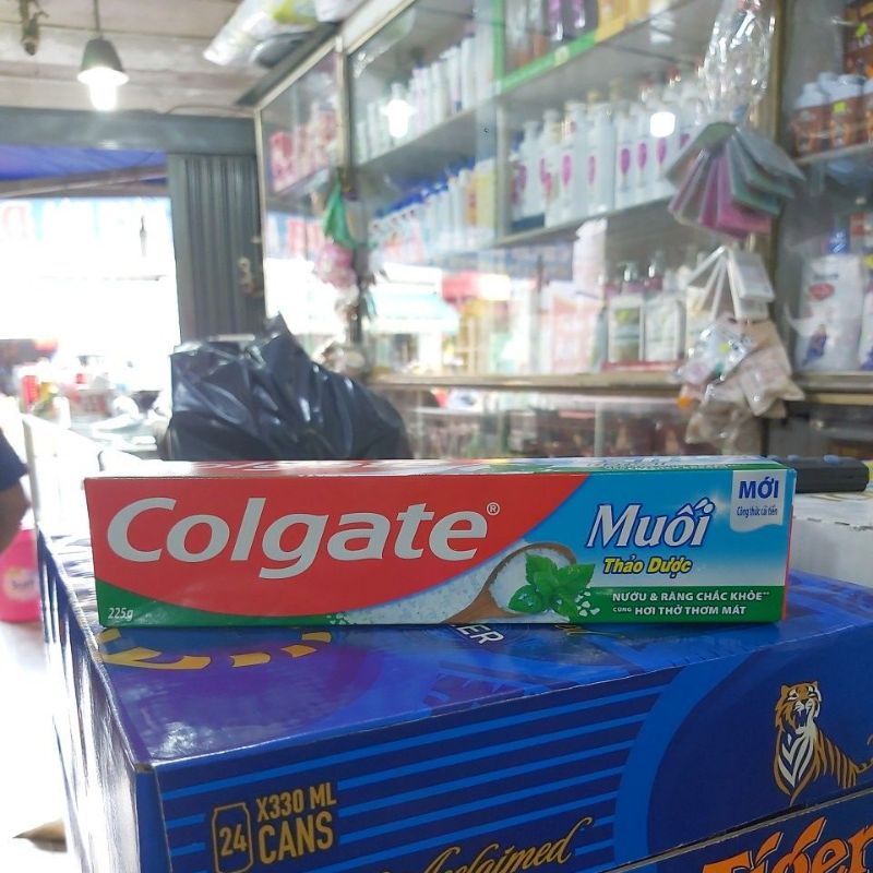 Kem đánh răng Colgate muối thảo dược 250g