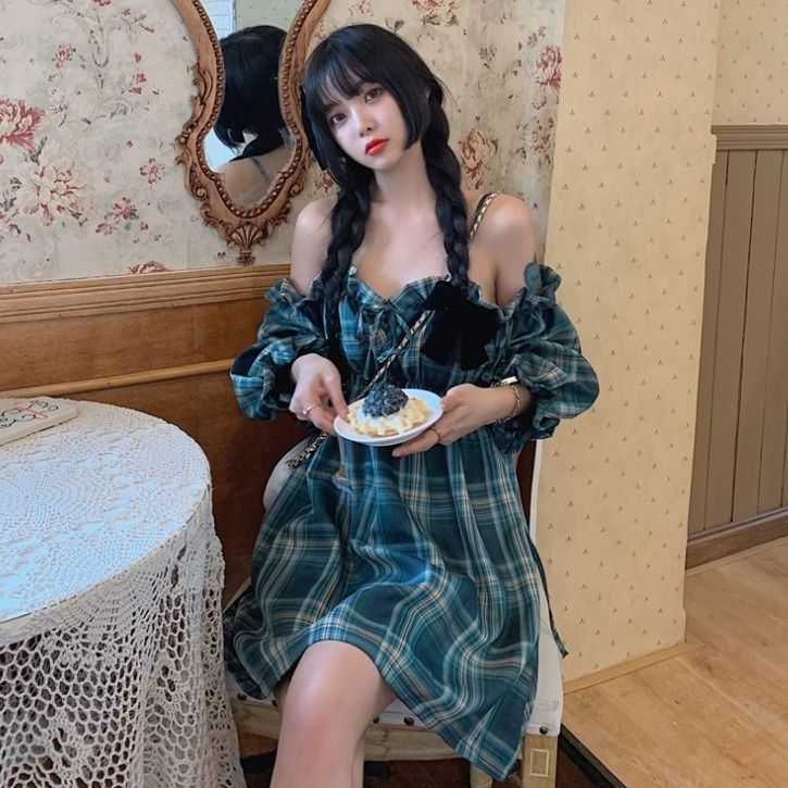 Đầm Xòe Trễ Vai Kẻ Sọc Caro Xinh Xắn Cho Nữ