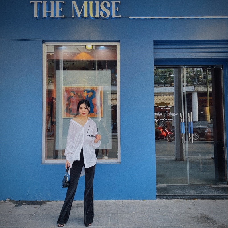 ÁO SƠMI CÁCH ĐIỆU DÂY RÚT CUT OUT LƯNG THIẾT KẾ DEMES STUDIO